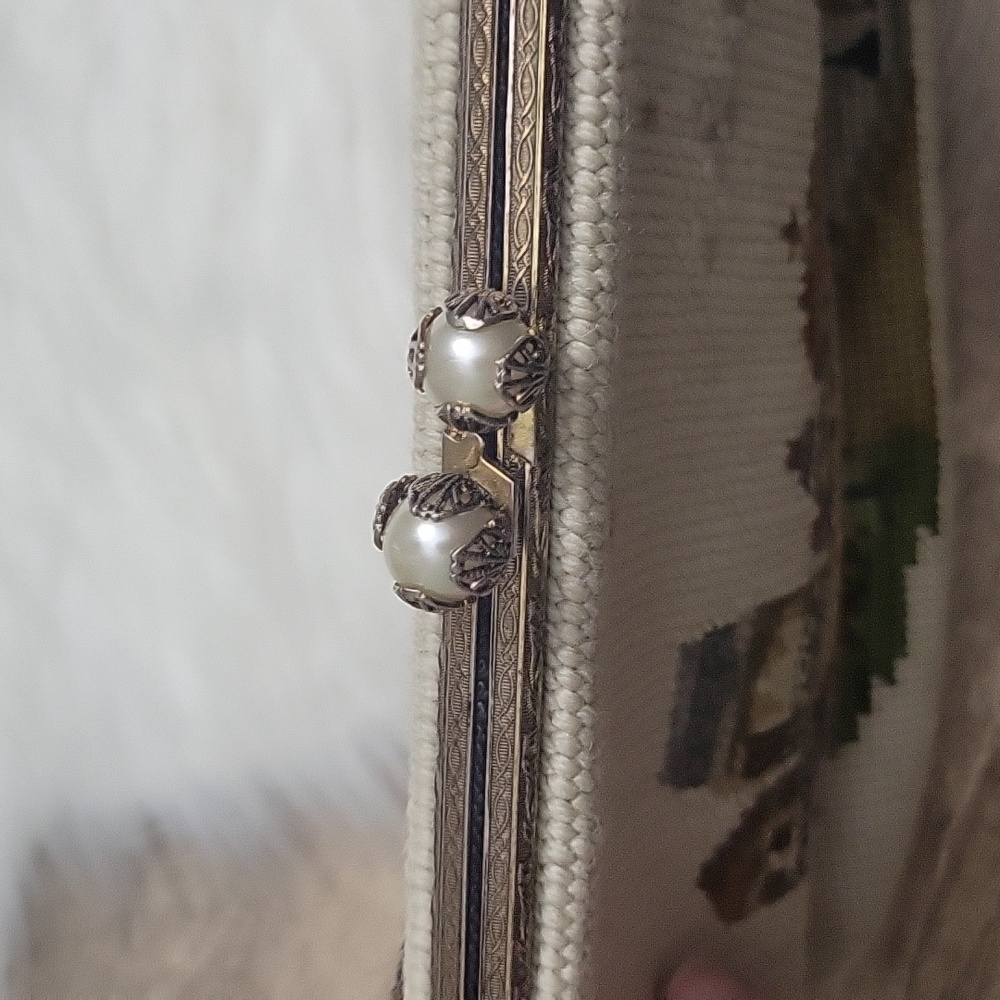 VINTAGE Purse - Picture 5 of 8